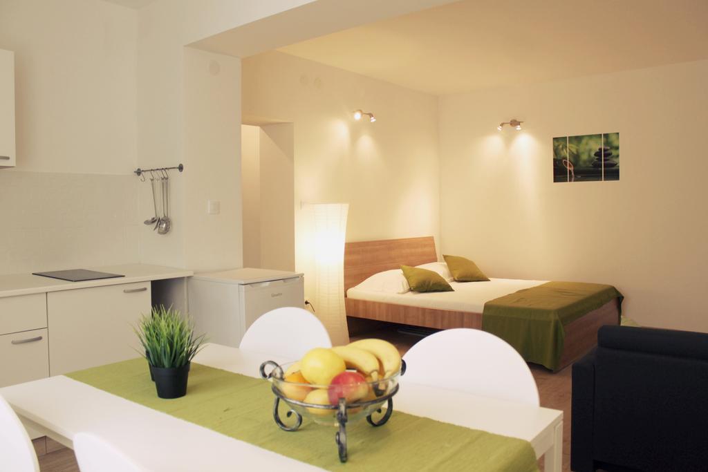 Apartments Tonka Centar Vodice Room photo