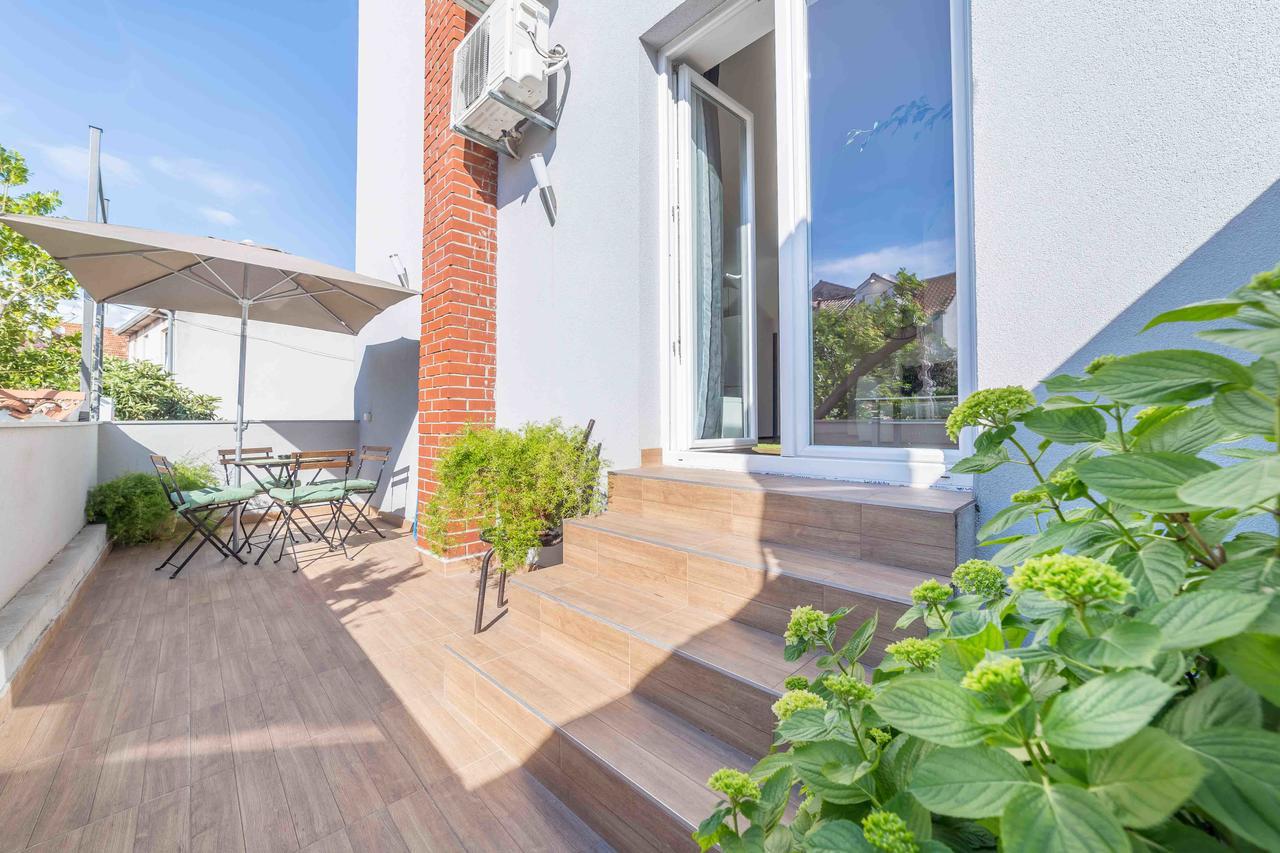 Apartments Tonka Centar Vodice Exterior photo